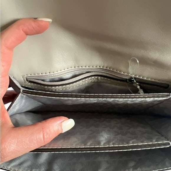 MICHAEL Michael Kors Sloan Studded Small Gusset Crossbody
Clutch Bag Cement - Picture 10 of 10